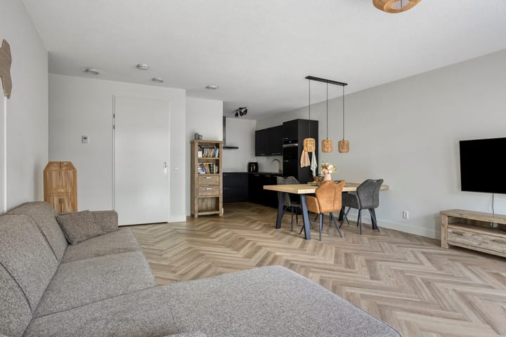 Foto 8 van Mangoweg 189