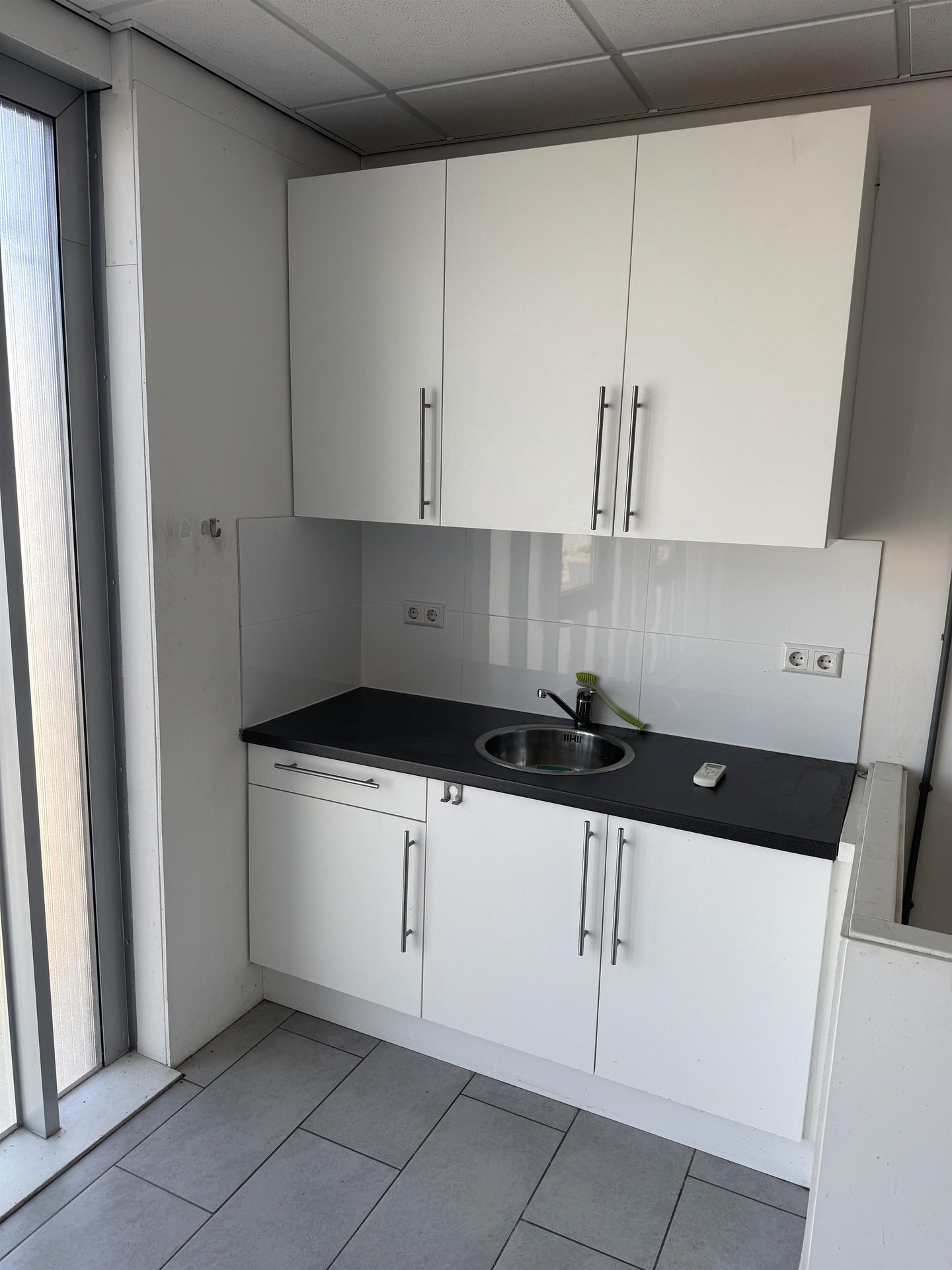 View photo 2 of Pakketboot 15-g