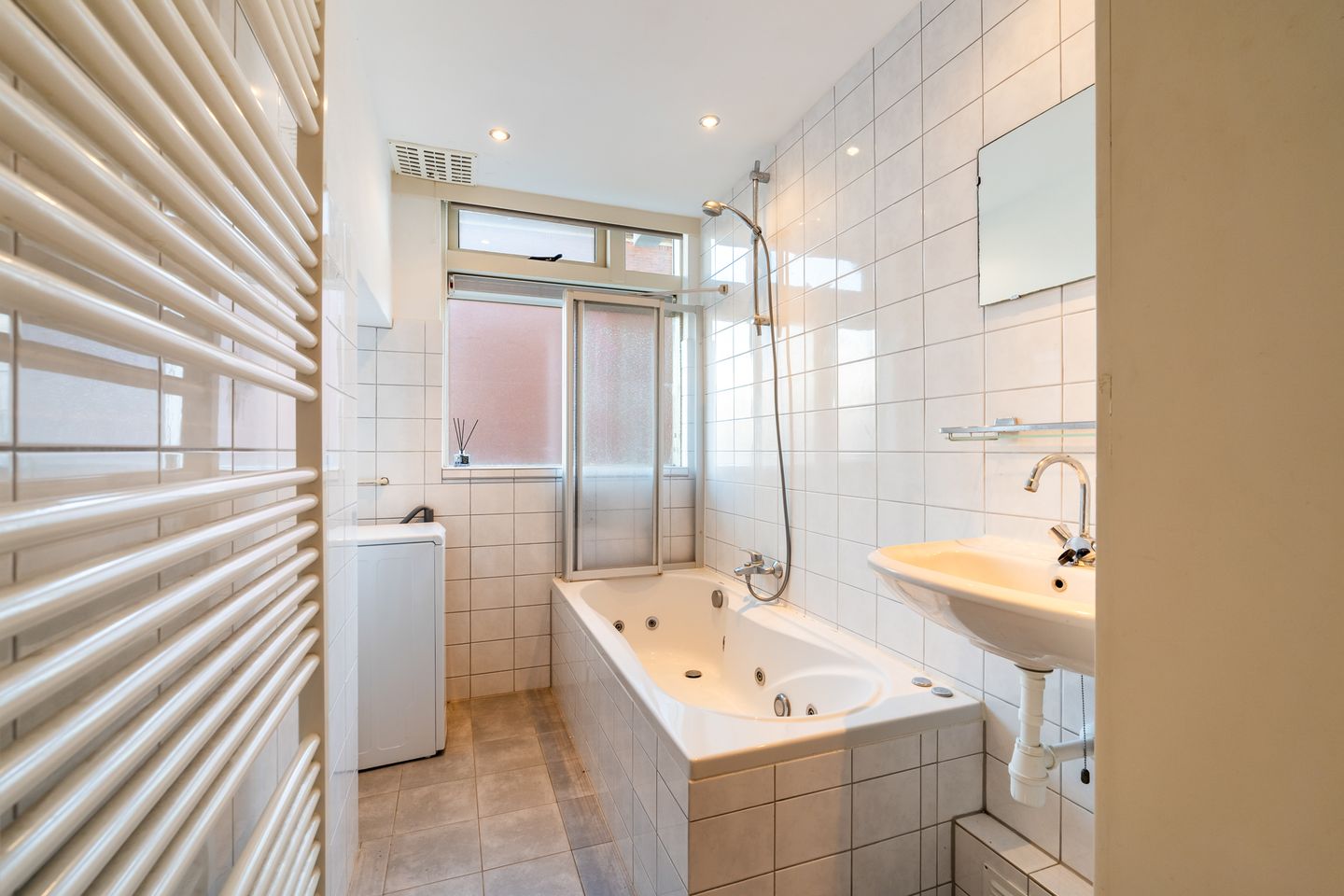 Photo 20 of Harderwijkstraat 226