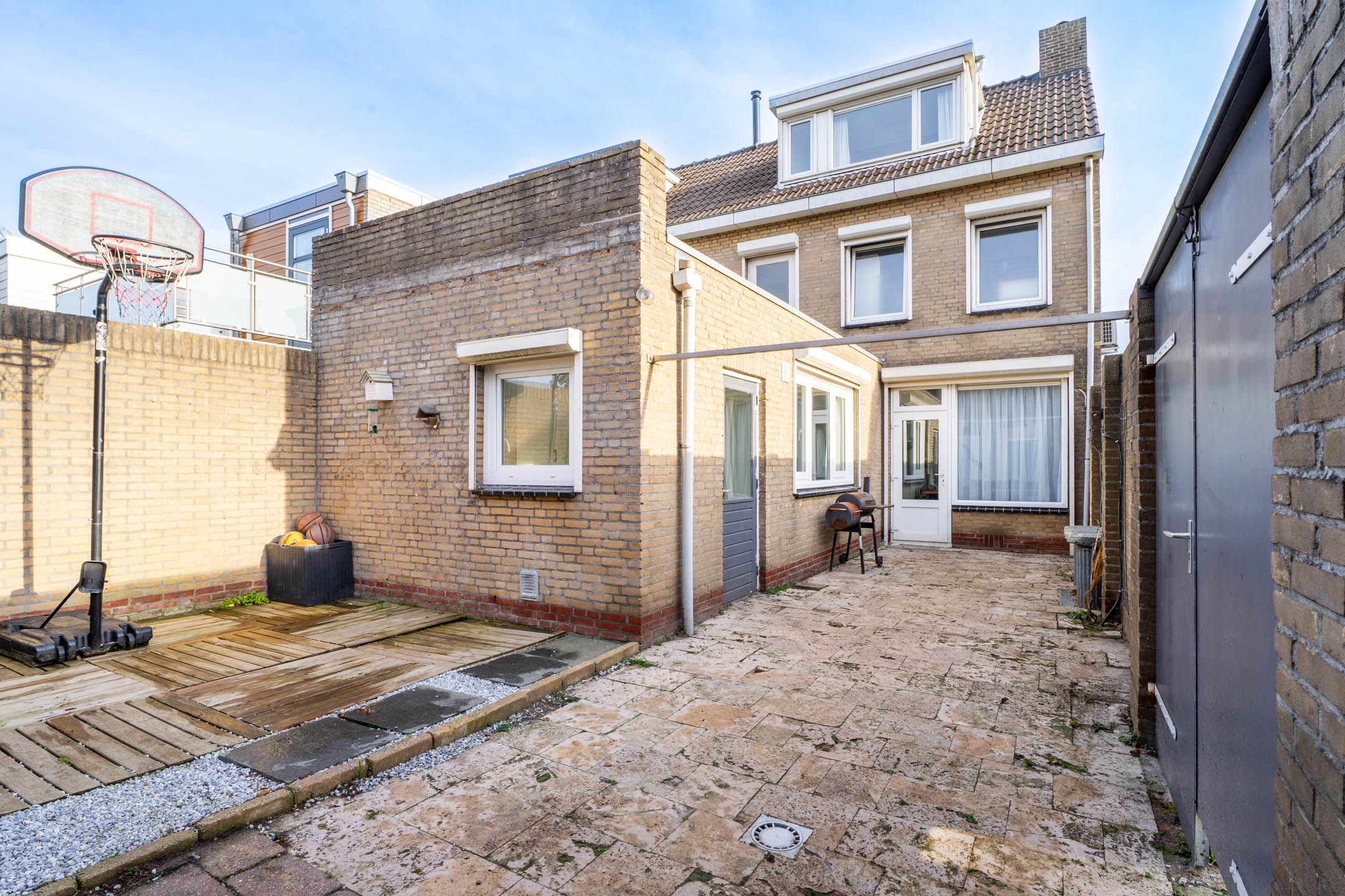 Photo 30 of Deken Sandersstraat 33
