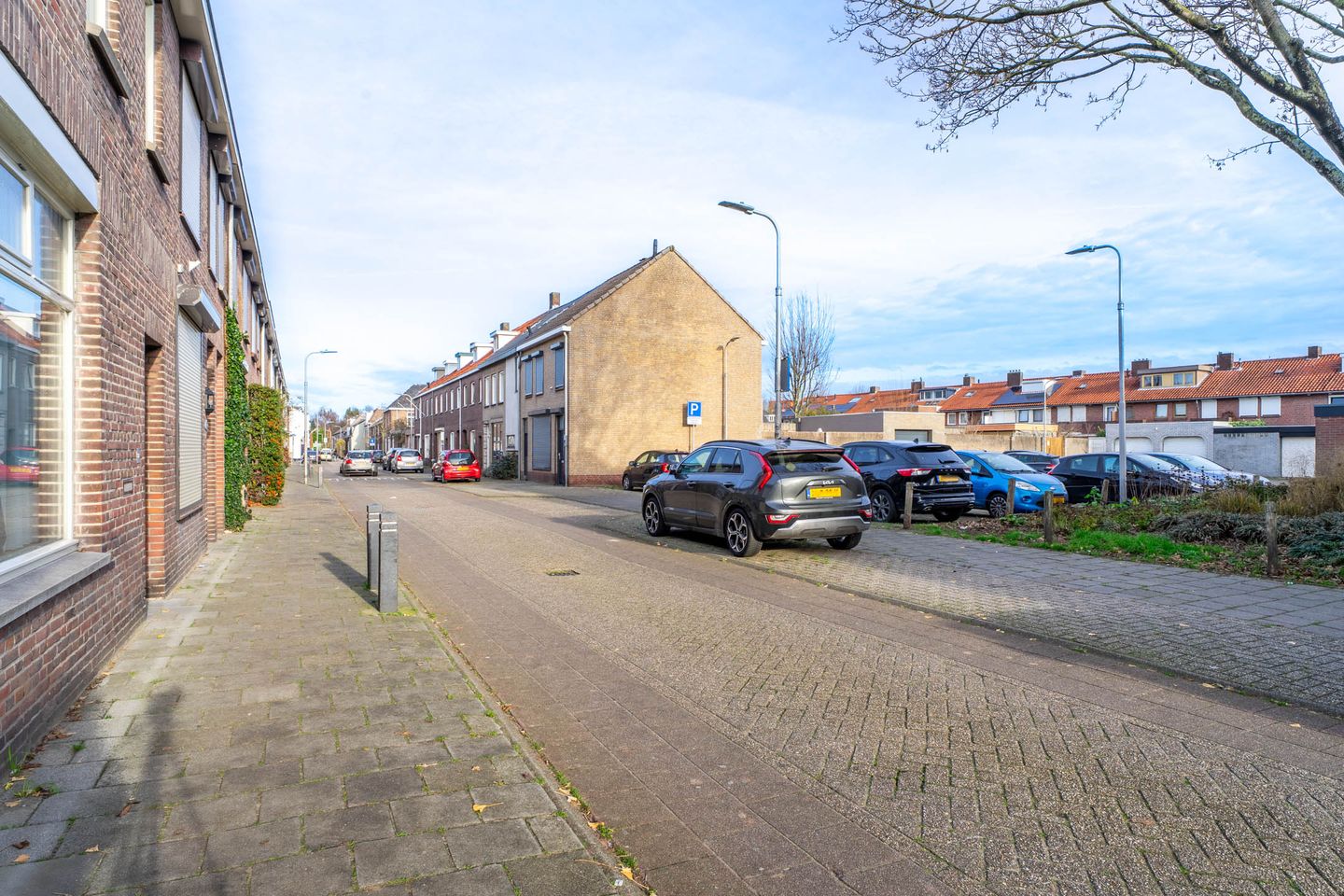 Photo 35 of Deken Sandersstraat 33