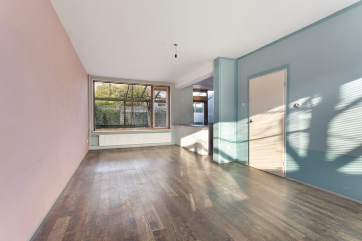 Foto 5 van Easter Omwei 13