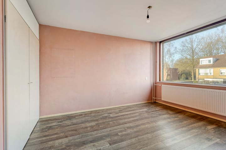 Foto 13 van Easter Omwei 13