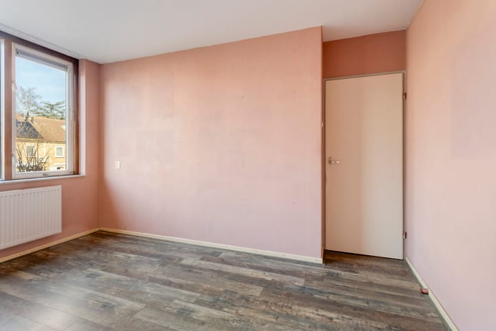 Foto 14 van Easter Omwei 13