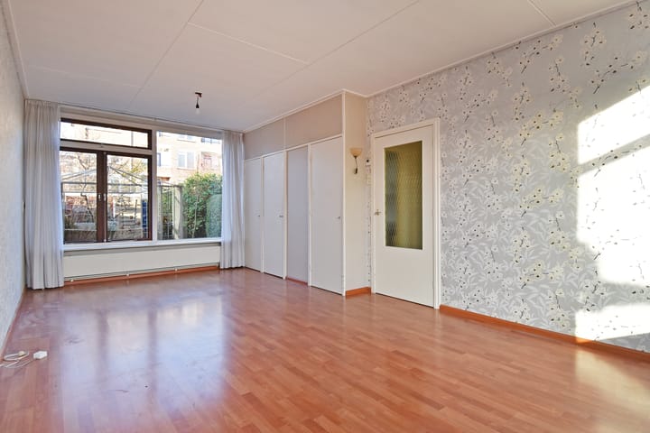 Foto 2 van Ernst Casimirlaan 6