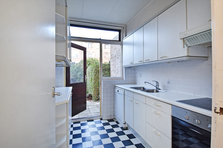 Foto 4 van Ernst Casimirlaan 6