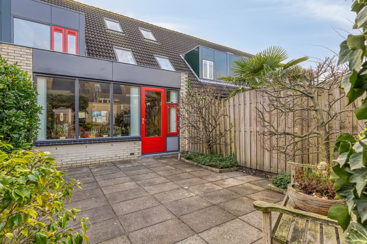 Foto 10 van Elisabeth Baeldestraat 11