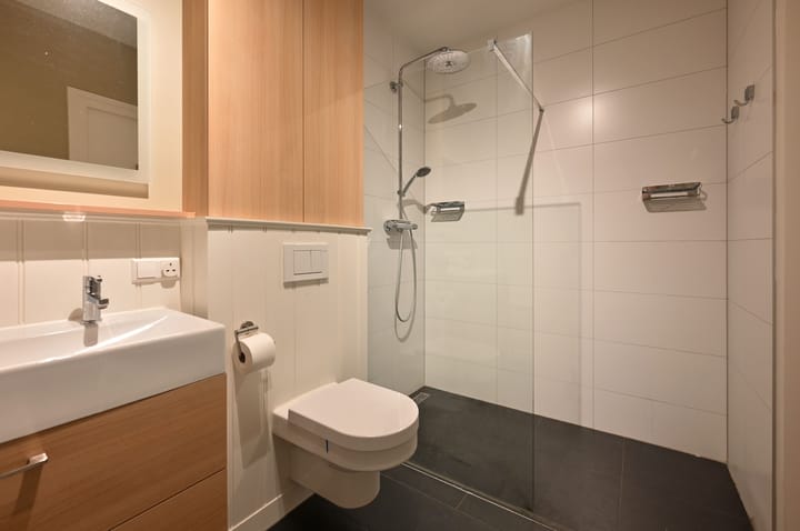 Photo 17 of Van Weerden Poelmanweg 132