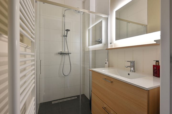 Photo 18 of Van Weerden Poelmanweg 132