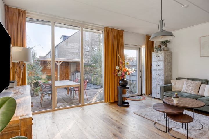 Photo 12 of Einsteinstraat 20