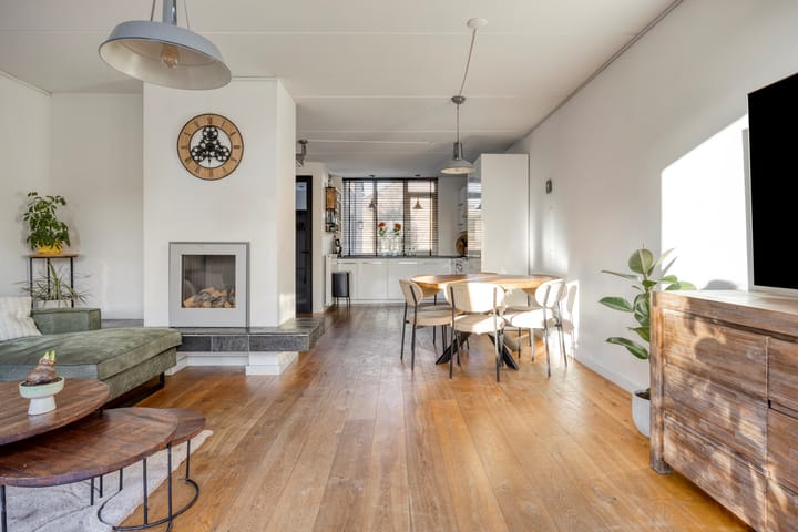 Photo 15 of Einsteinstraat 20