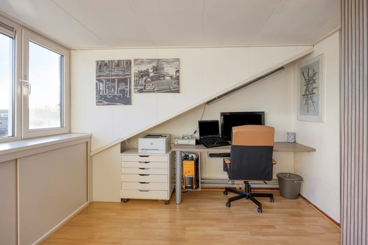 Photo 34 of Einsteinstraat 20