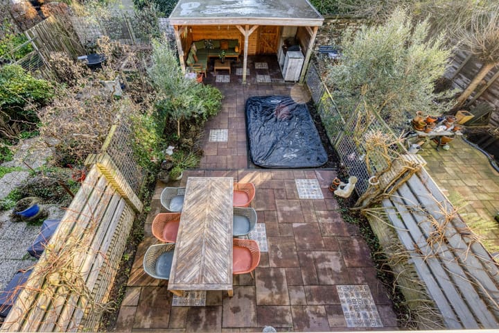 Photo 42 of Einsteinstraat 20