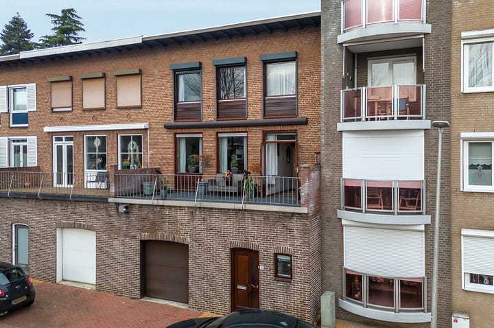 Foto 2 van Burg.Savelberglaan 2