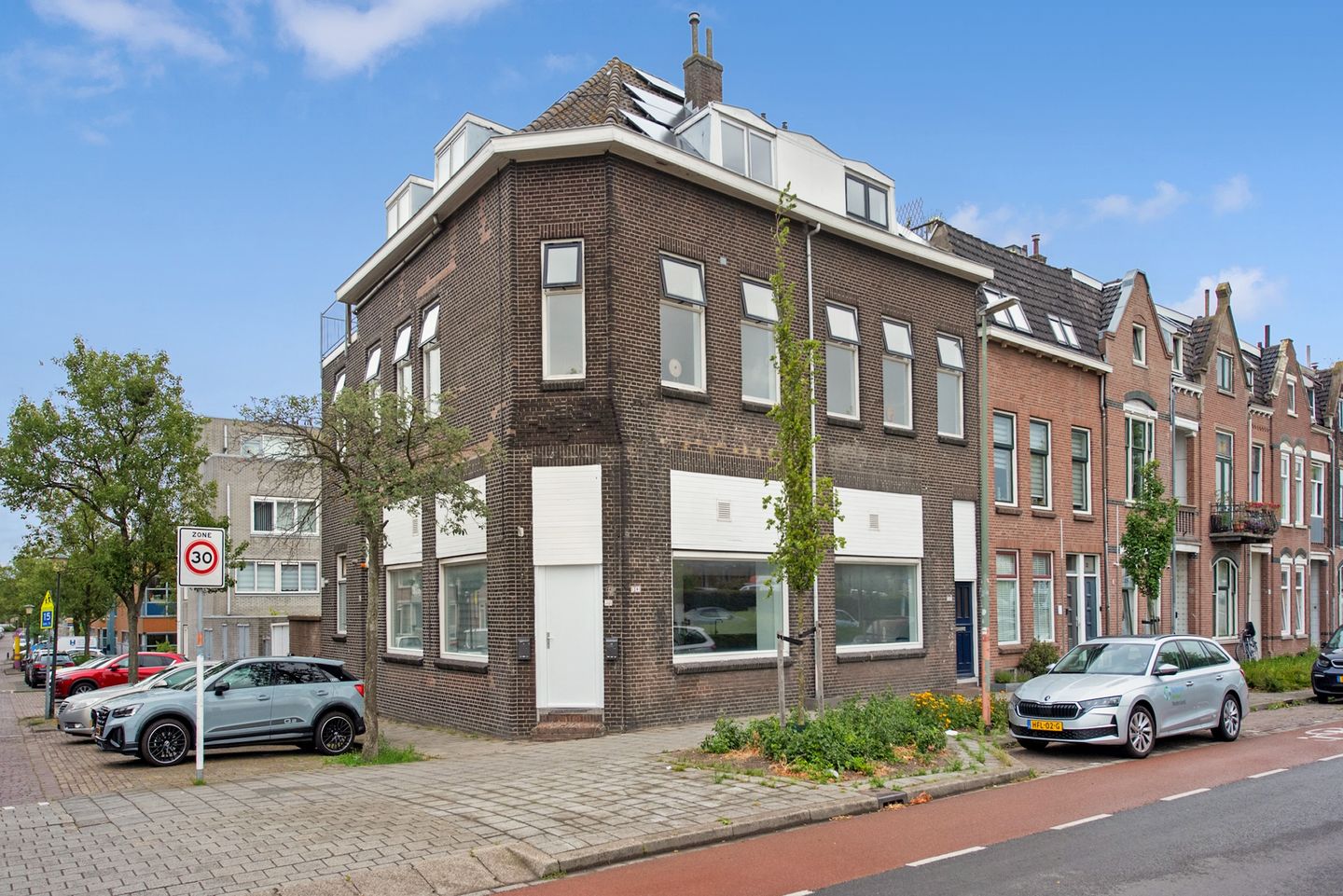 Photo 4 of Parallelweg 38-B