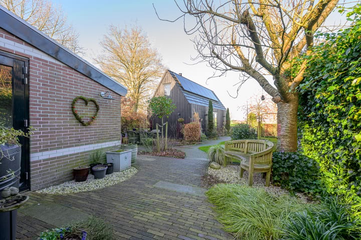 Foto 42 van Dorpsweg 113