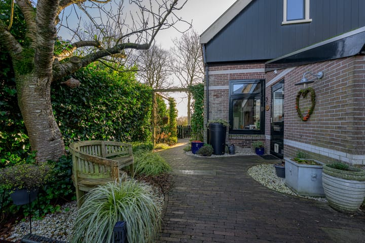 Foto 63 van Dorpsweg 113