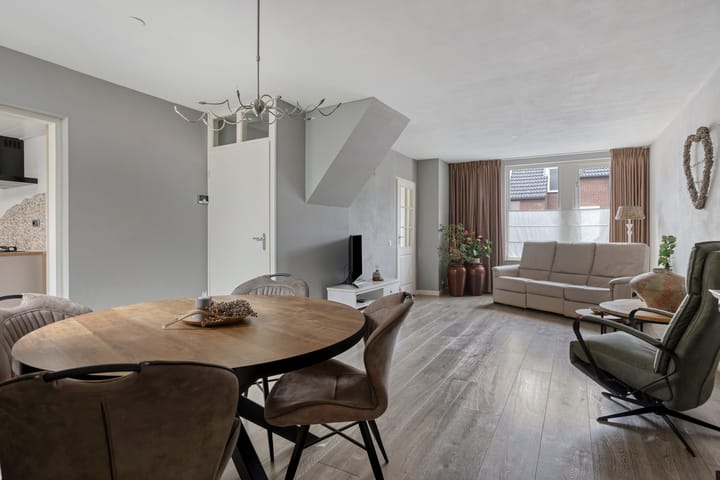 Photo 8 of Evieveld 9