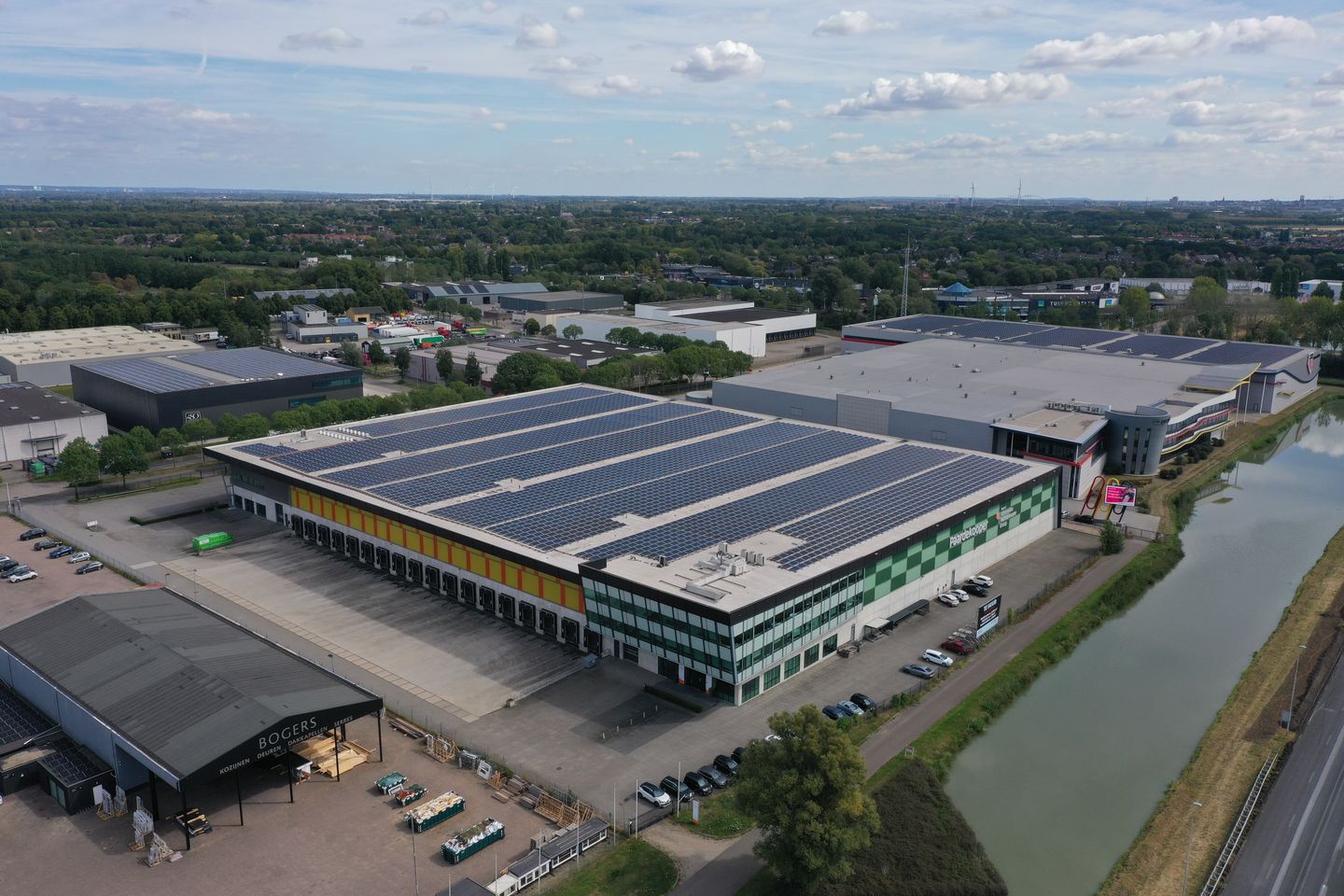 Bekijk foto 2 van Zilverwerf 17