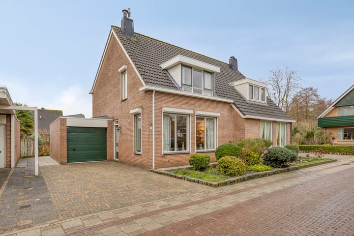 Photo 1 of Dwarsewei 7