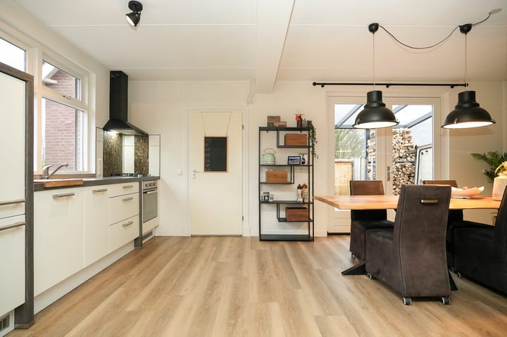 Foto 8 van Dahliastraat 8