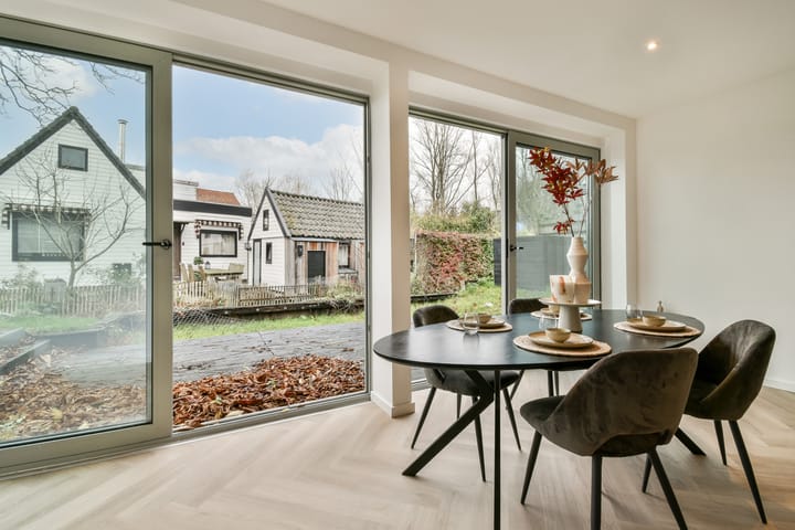 Foto 9 van Oostzanerdijk 28-A