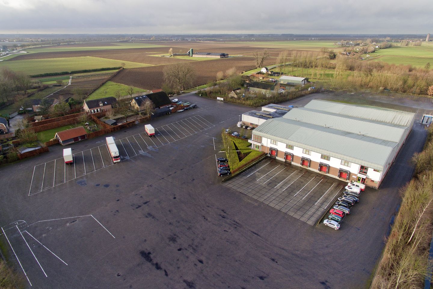 Bekijk foto 2 van Provincialeweg Noord 36