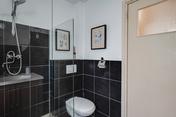 Photo 23 of Wilhelminastraat 26