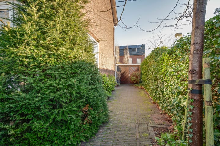 Photo 39 of Wilhelminastraat 26