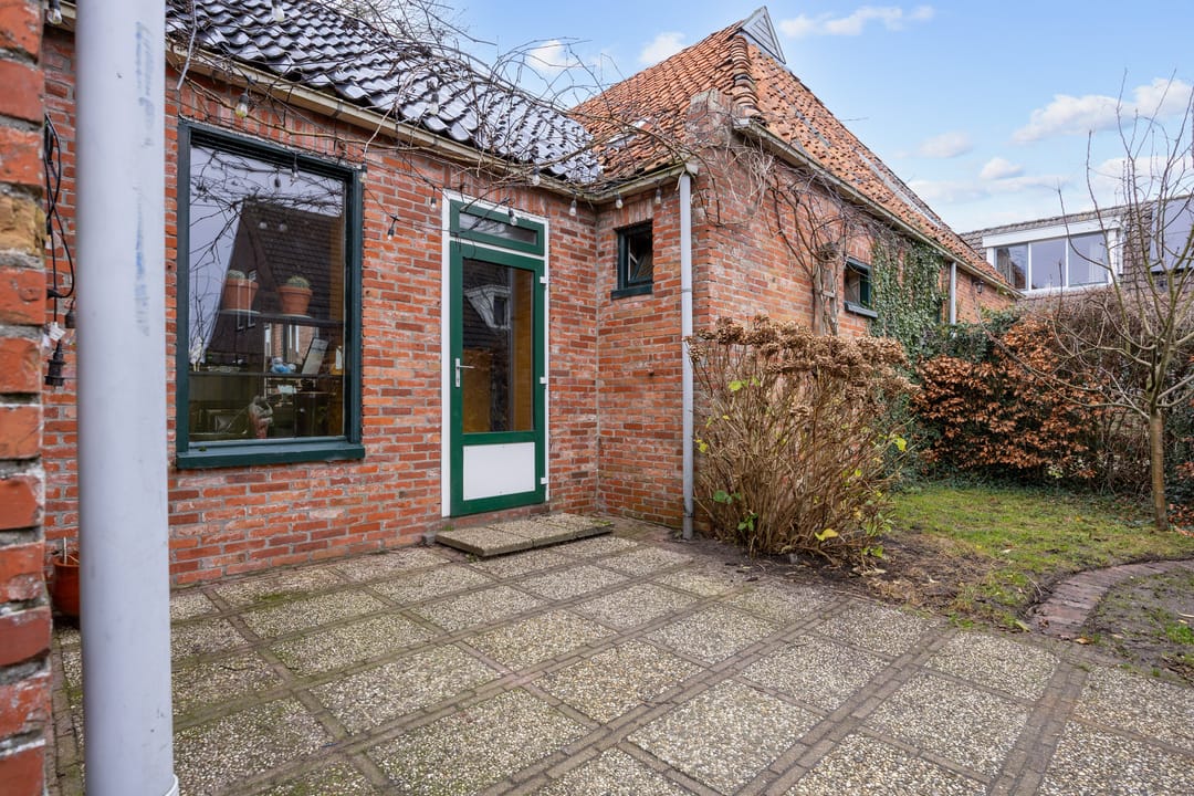 Foto 43 van Zuster A. Westerhofstraat 10