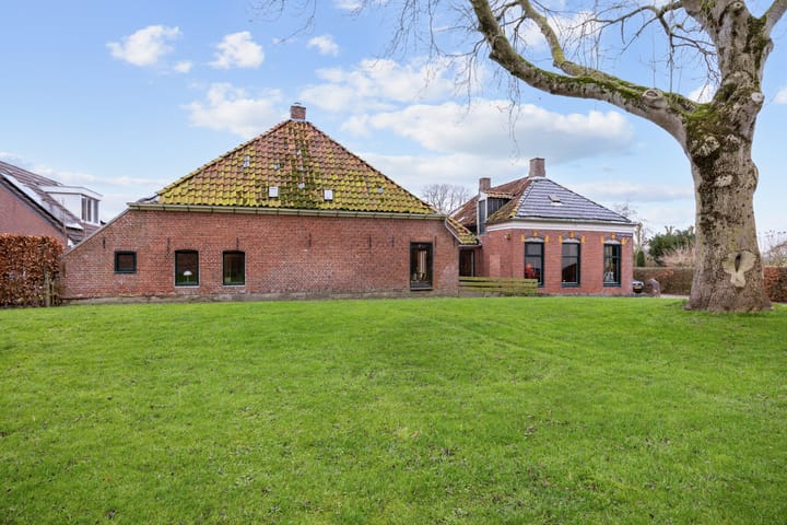 Foto 46 van Zuster A. Westerhofstraat 10