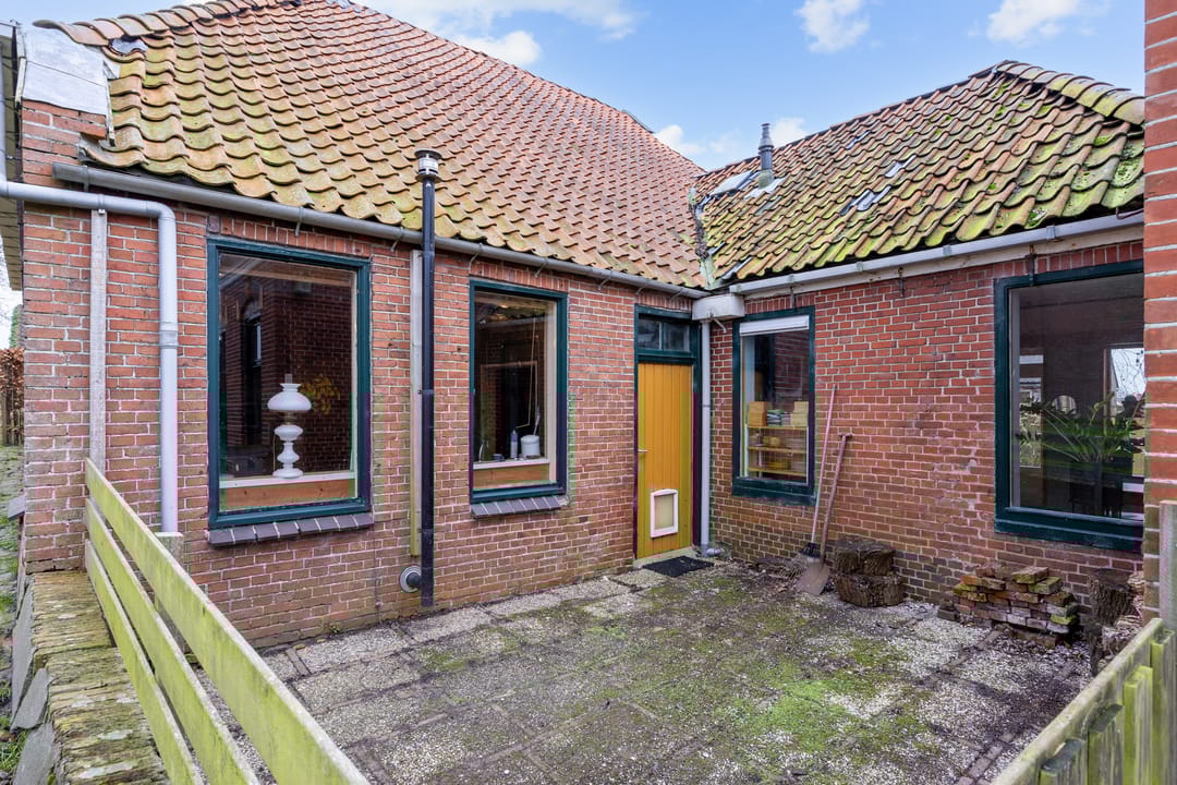 Foto 47 van Zuster A. Westerhofstraat 10