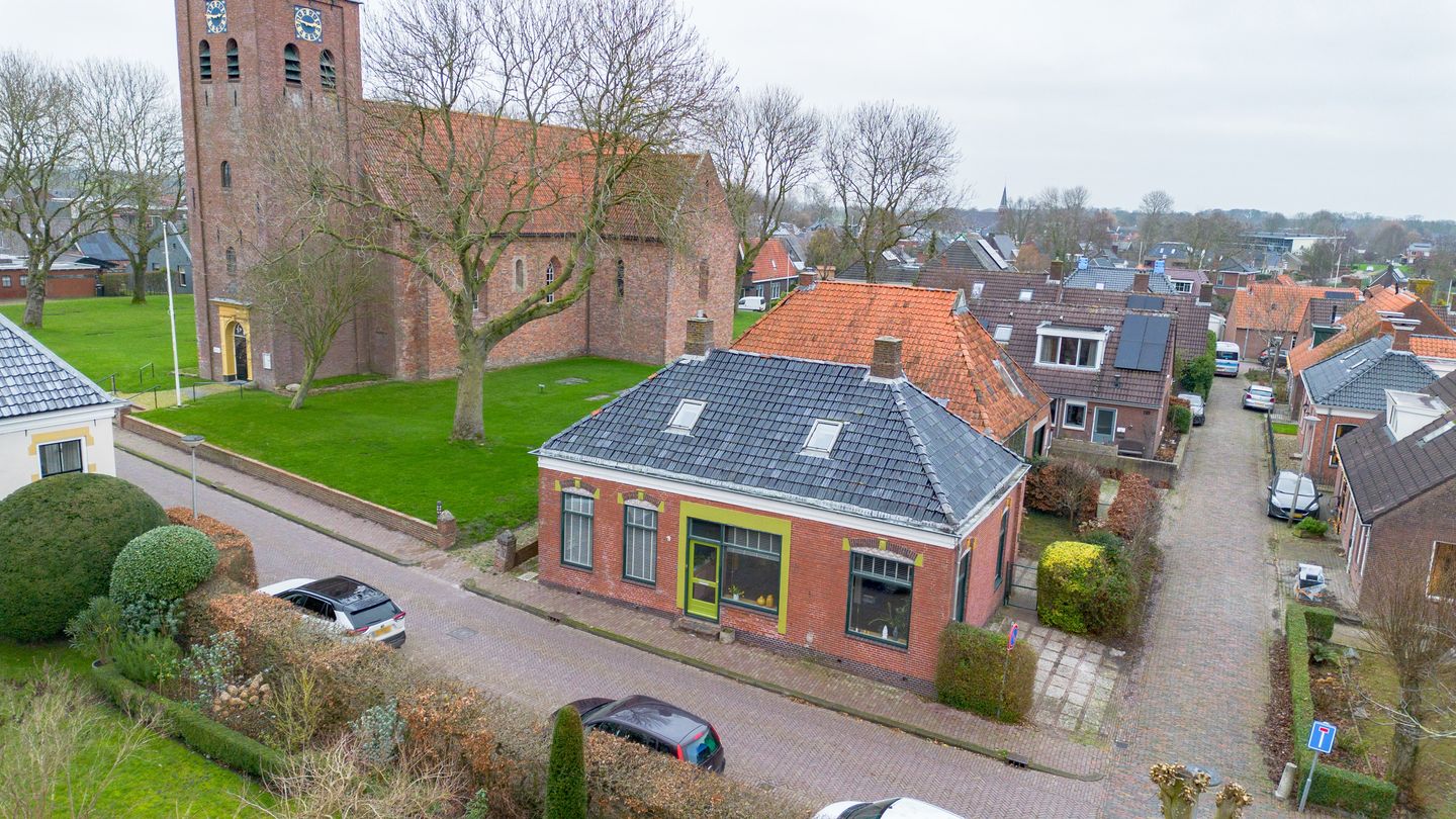 Foto 49 van Zuster A. Westerhofstraat 10