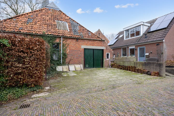 Foto 42 van Zuster A. Westerhofstraat 10