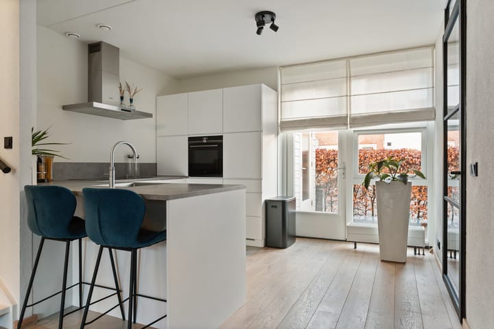 Foto 9 van Mattenbieslaan 11