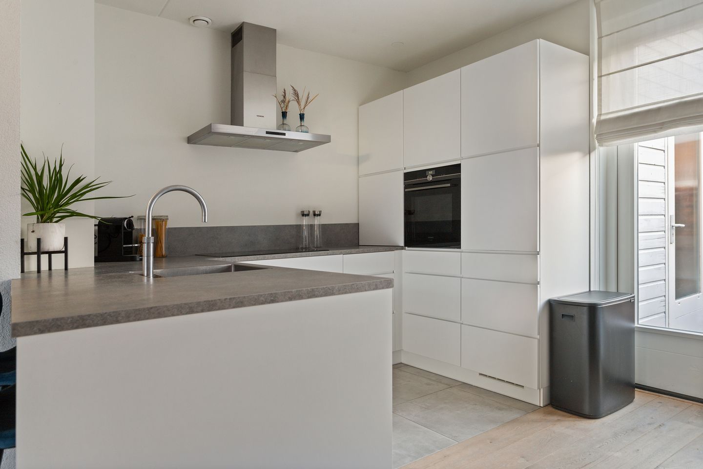 Foto 10 van Mattenbieslaan 11