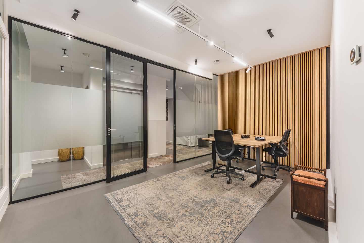 View photo 3 of Hekelveld 8-10