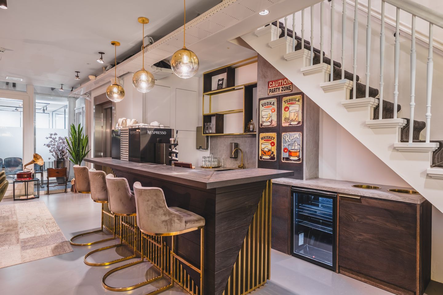 View photo 4 of Hekelveld 8-10