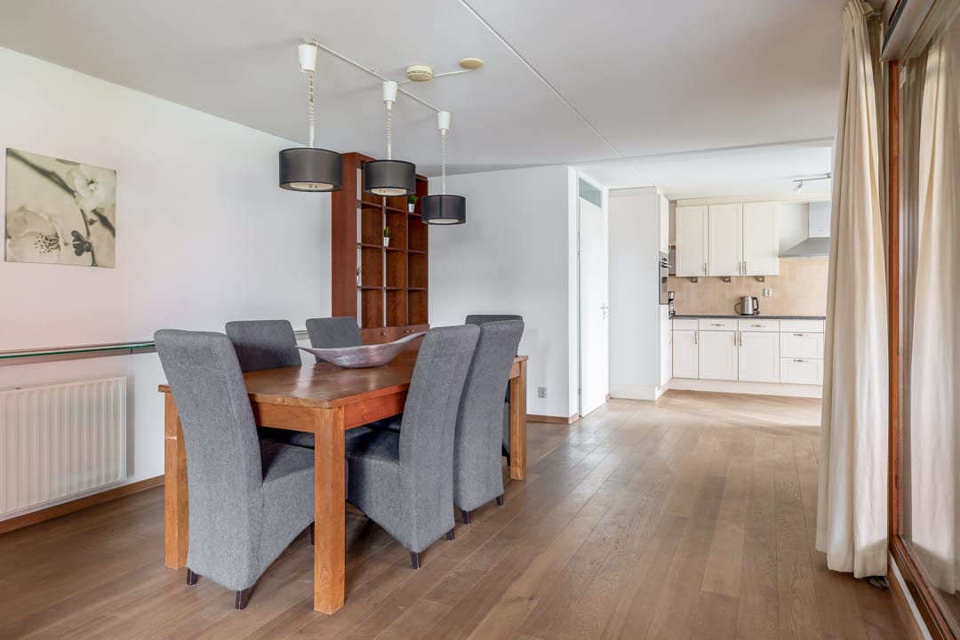 Photo 16 of Vondellaan 208