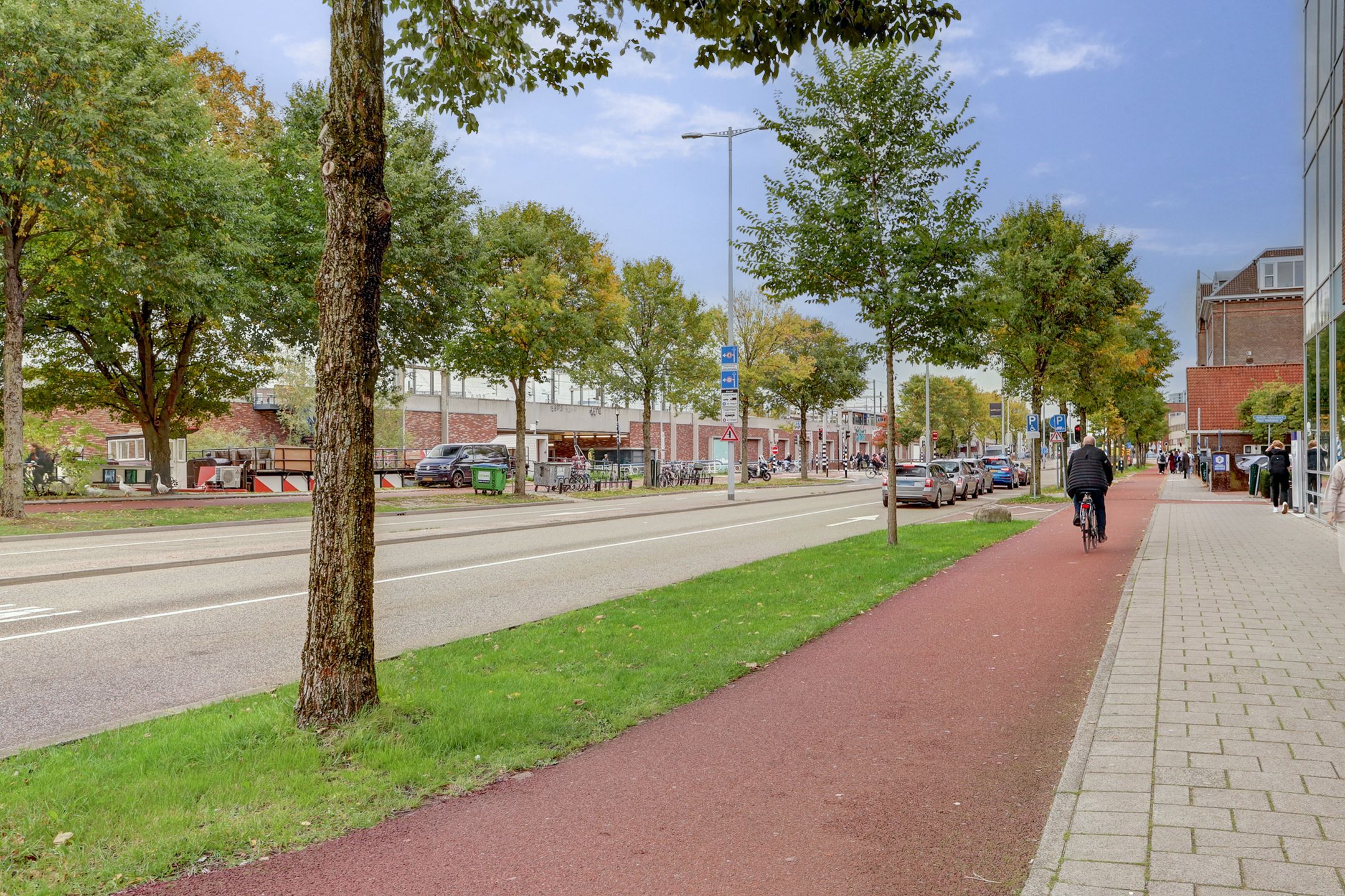 Photo 39 of Vondellaan 208