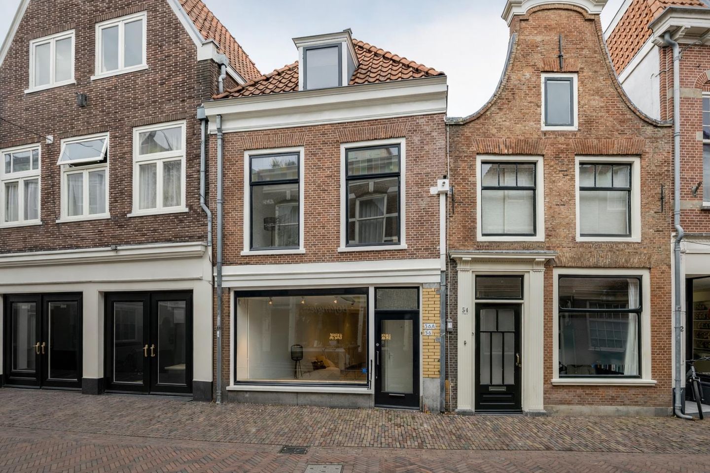 View photo 1 of Kleine Houtstraat 56