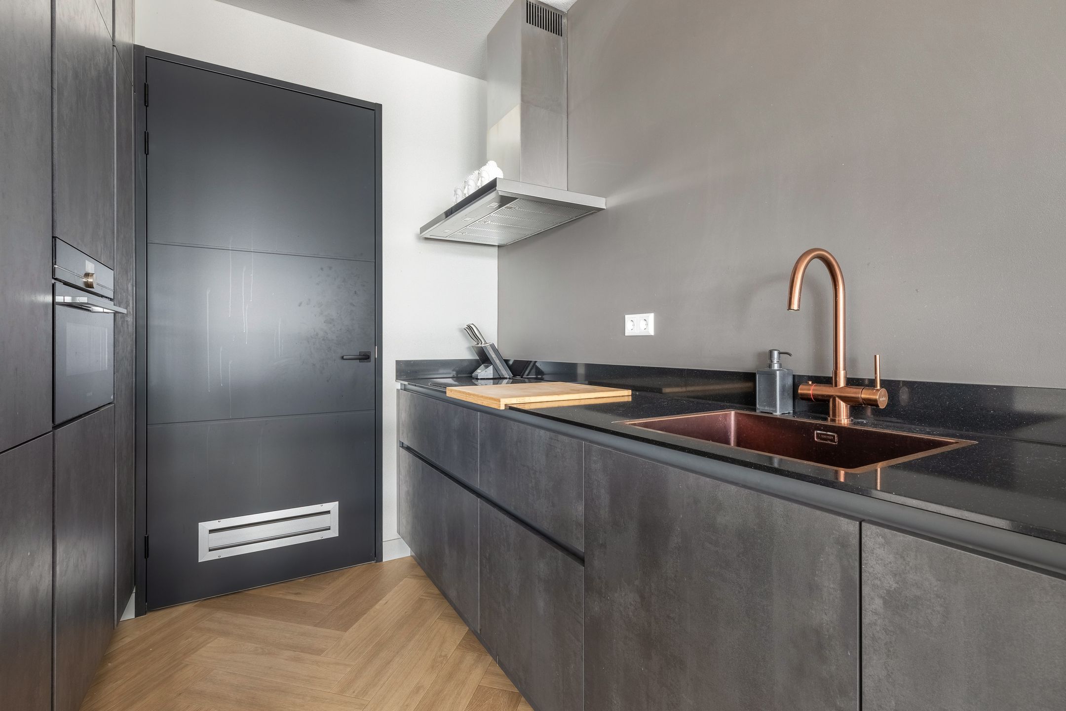 Photo 12 of Slijterstraat 11