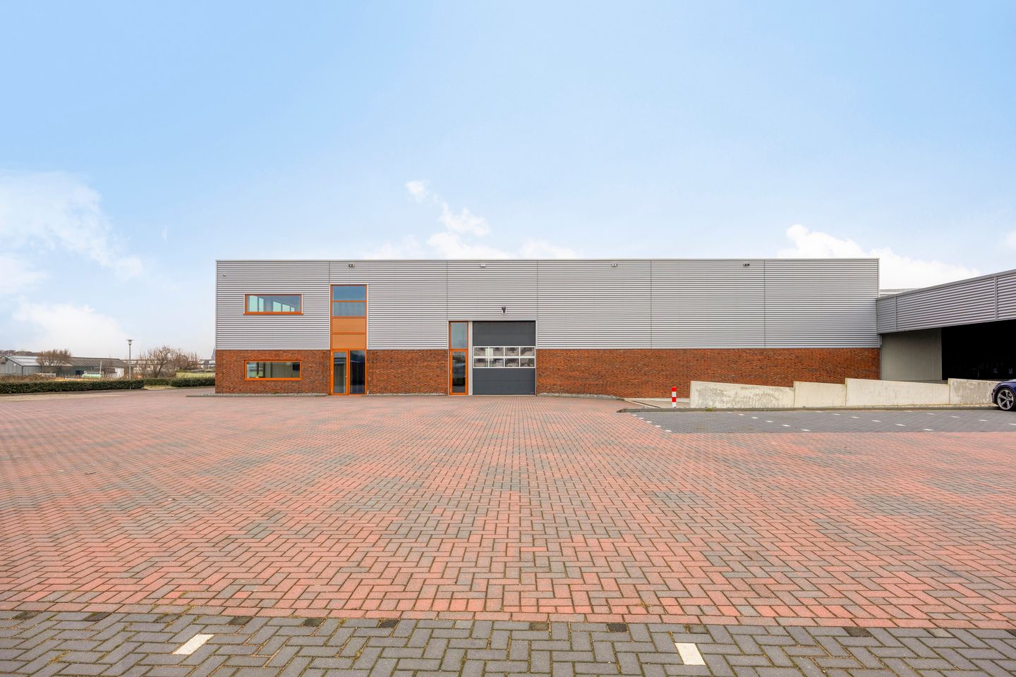 View photo 5 of Herenweg 102