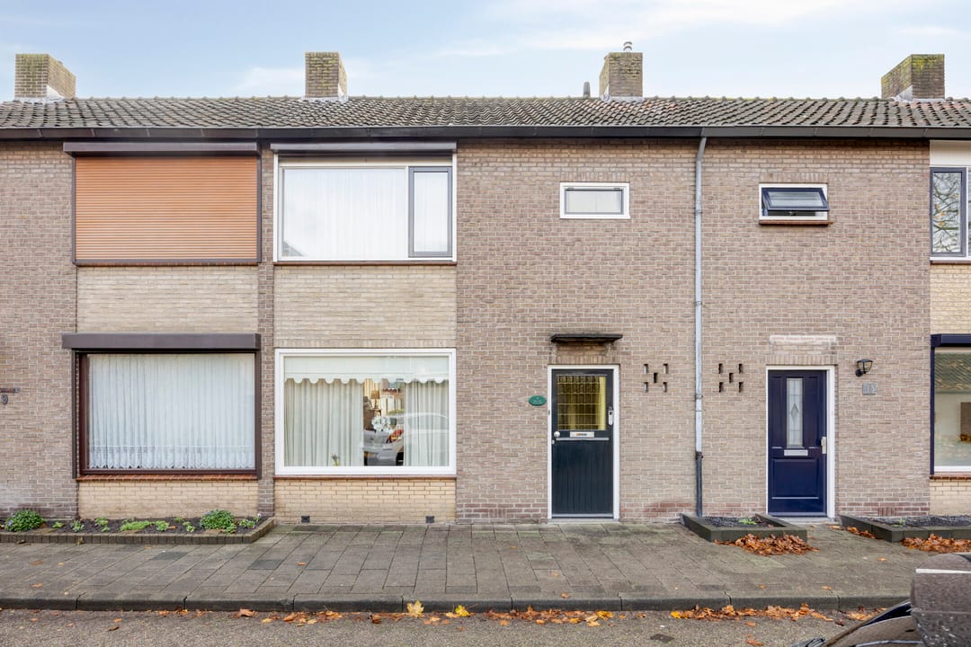 Photo 1 of Asterstraat 11