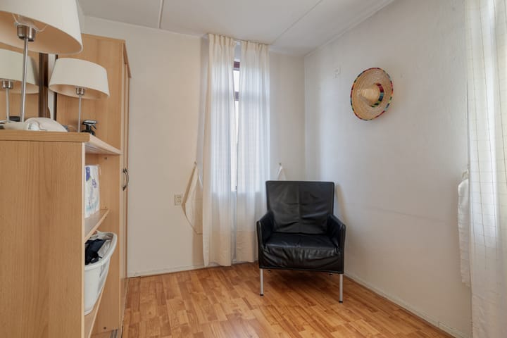 Photo 16 of Utrechtlaan 12