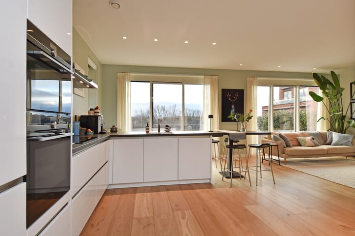 Photo 11 of Laan van Poot 391