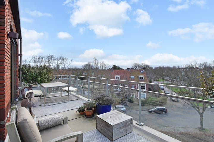 Photo 16 of Laan van Poot 391