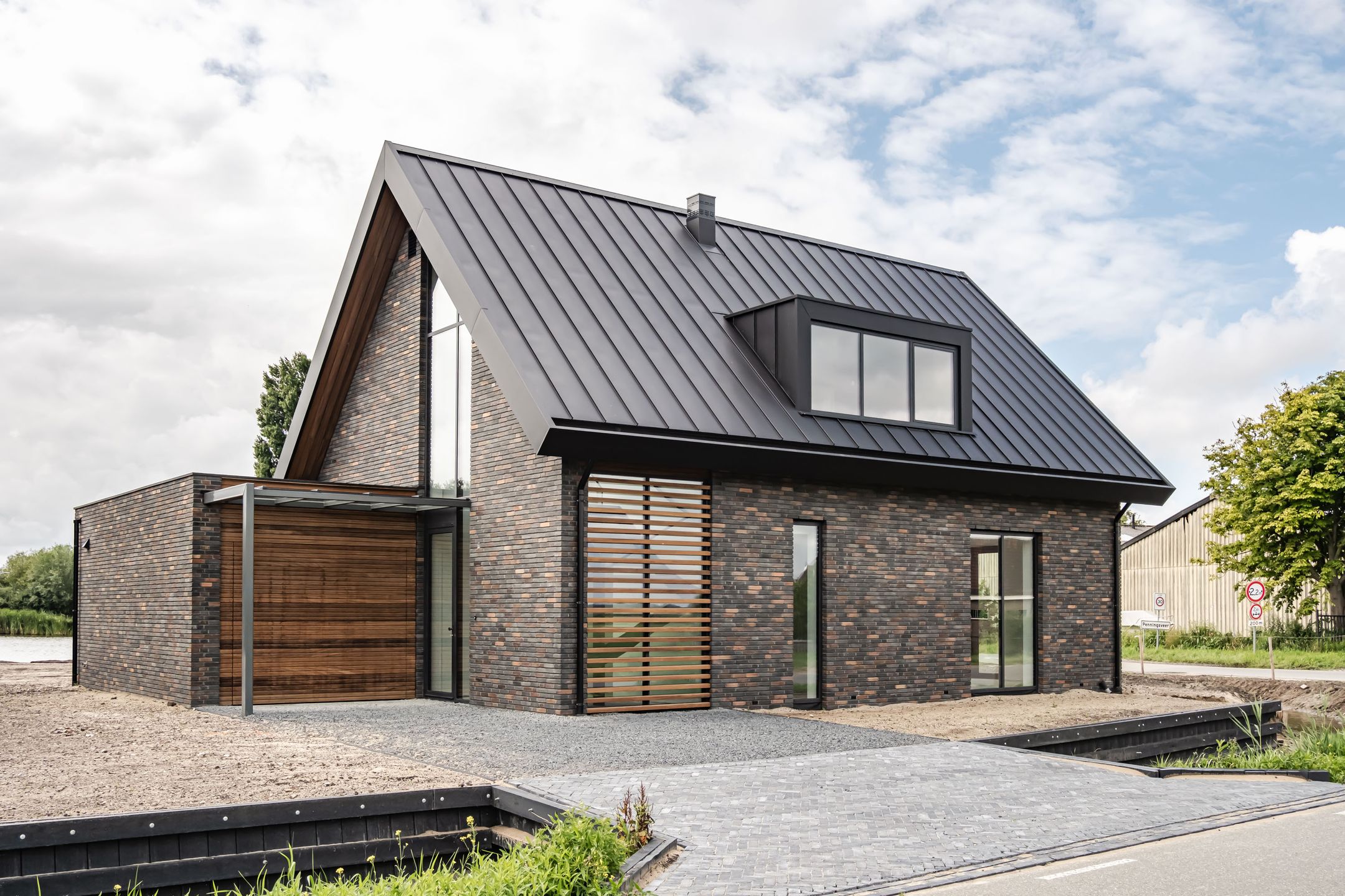 Buying a house in The Netherlands., Penningsveer 4-F