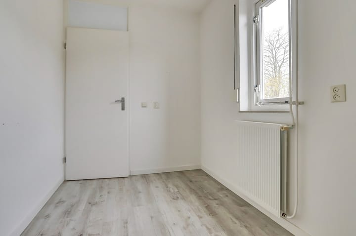 Photo 19 of Anjerstraat 1