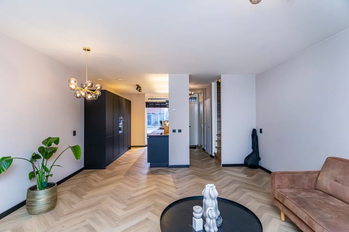 Foto 7 van Montevideostraat 60